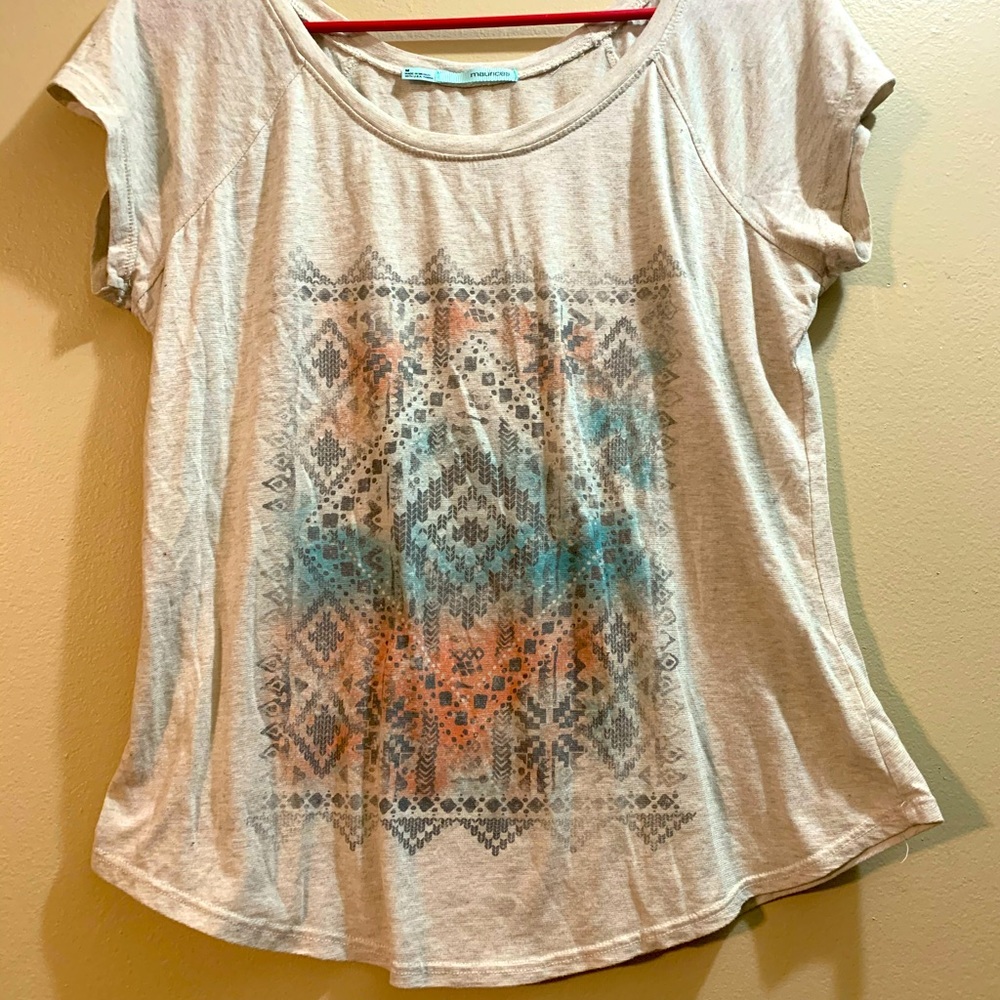 Maurice’s top